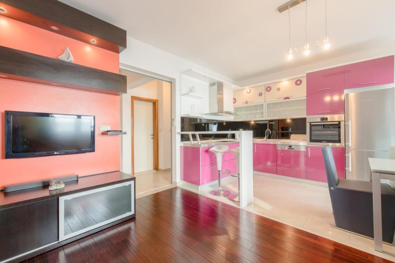 Apartmani Krilo โปดสตรานา ภายนอก รูปภาพ