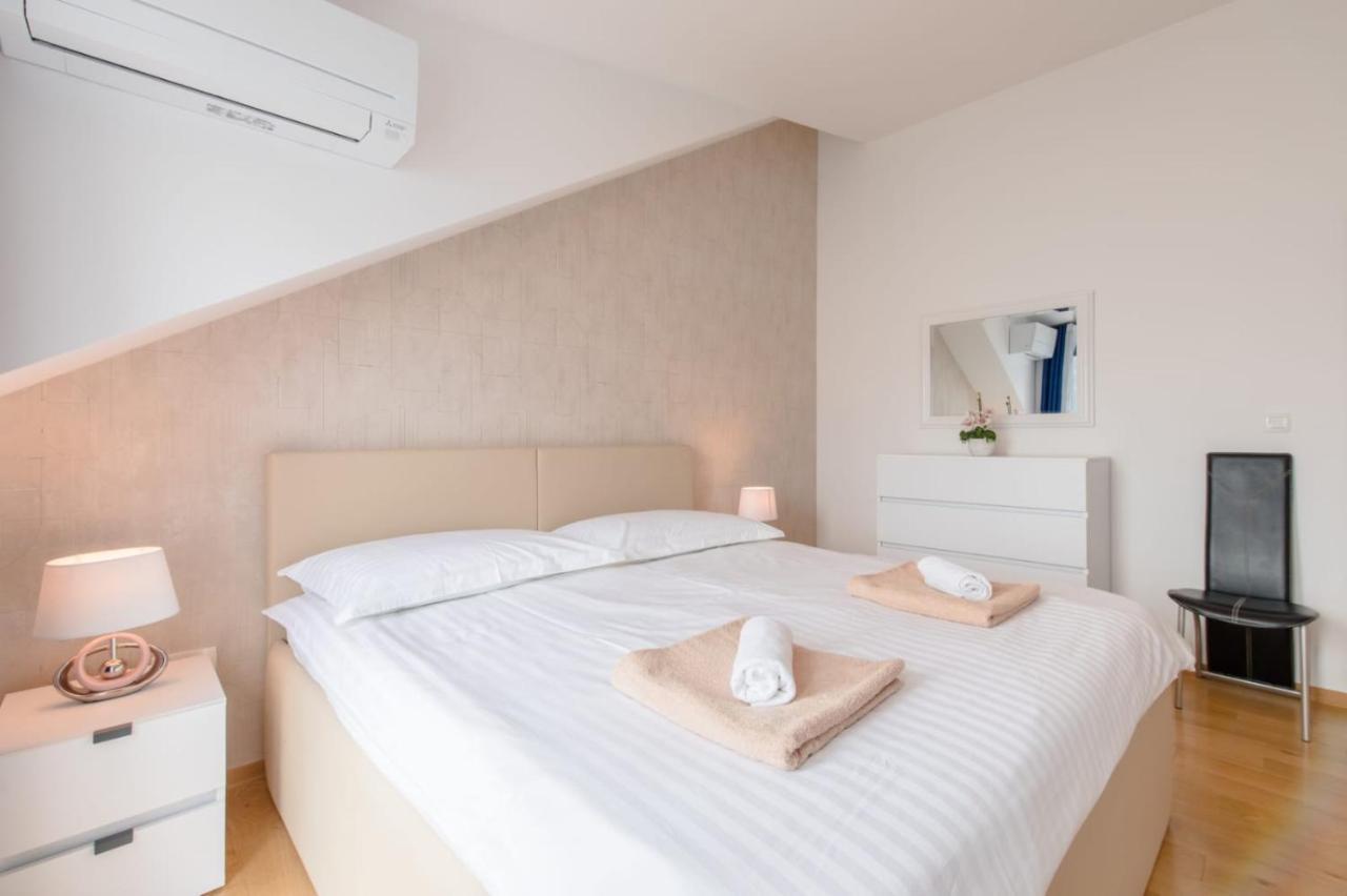 Apartmani Krilo โปดสตรานา ภายนอก รูปภาพ