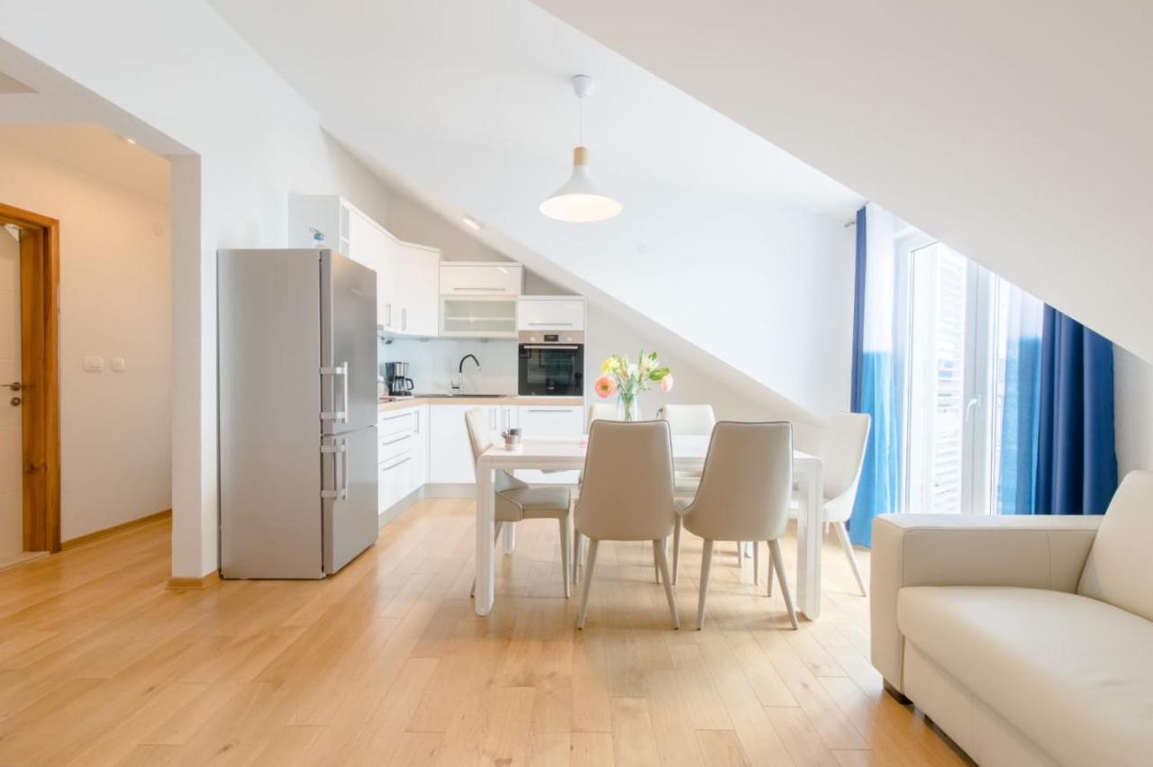 Apartmani Krilo โปดสตรานา ภายนอก รูปภาพ